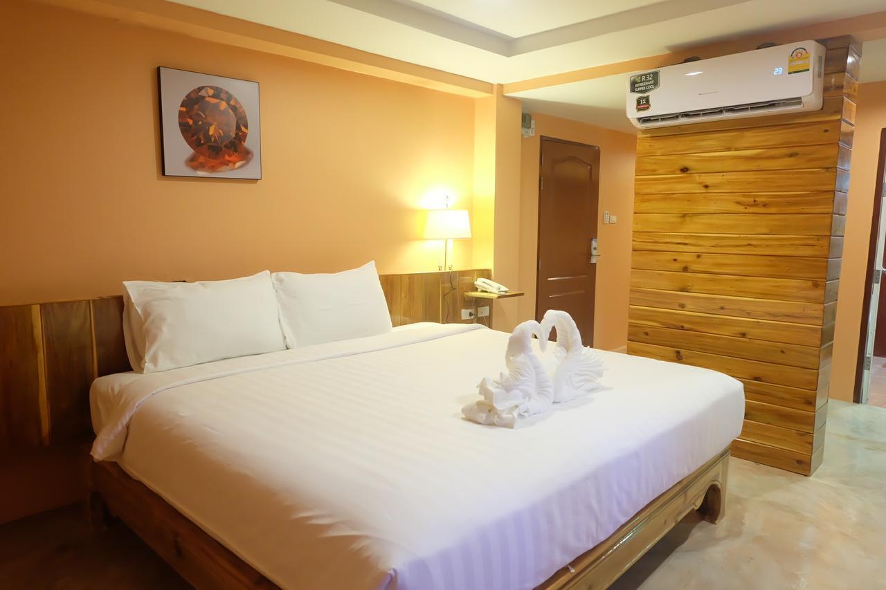 Borai Resort Bo Rai Buitenkant foto