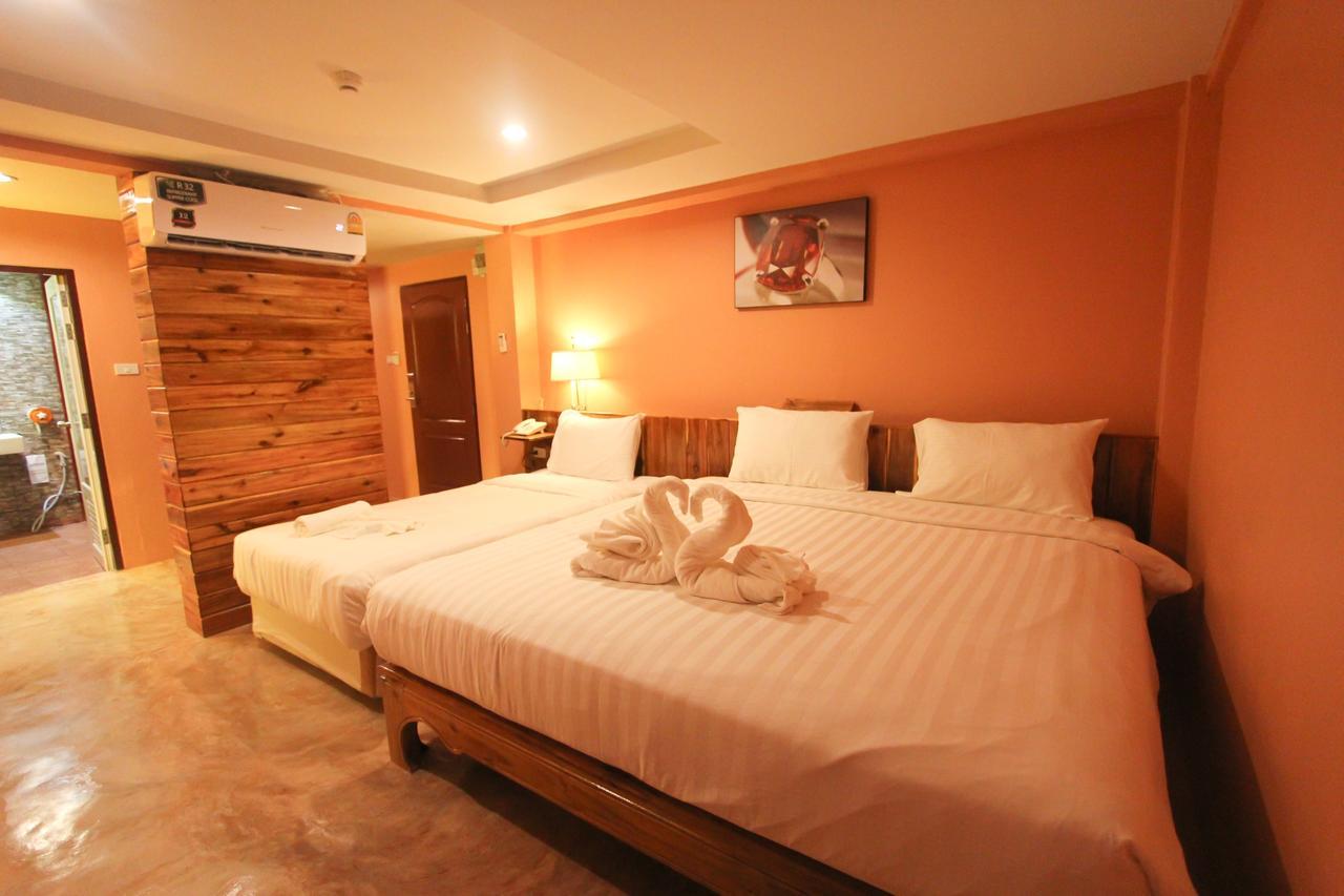 Borai Resort Bo Rai Buitenkant foto